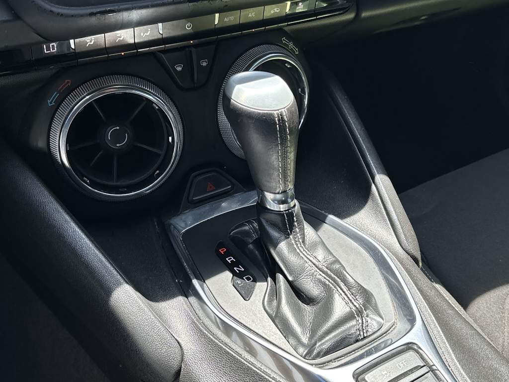 Thumbnail: 2018 Chevrolet Camaro - 8