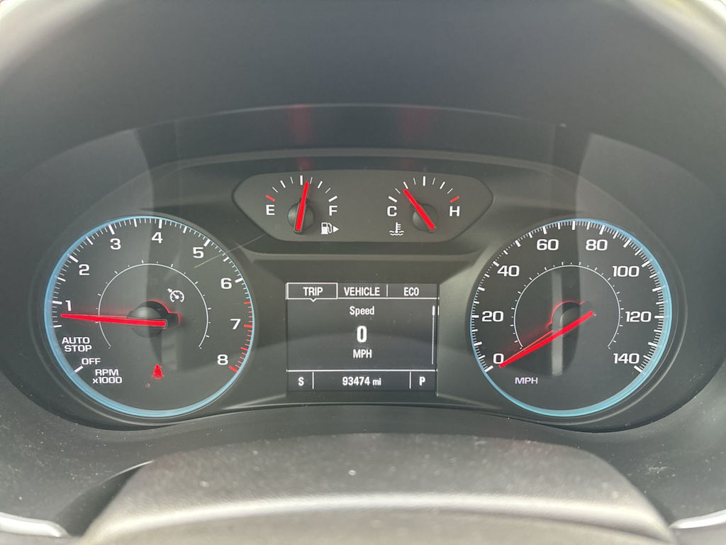 Thumbnail: 2017 Chevrolet Malibu - 8