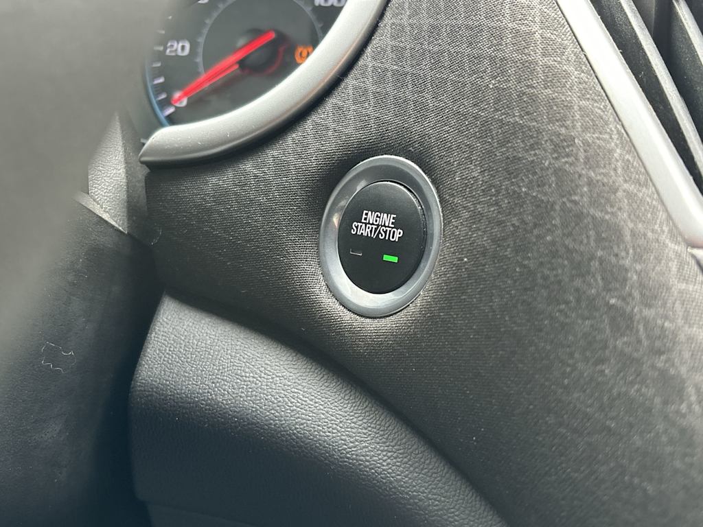 Thumbnail: 2017 Chevrolet Malibu - 24