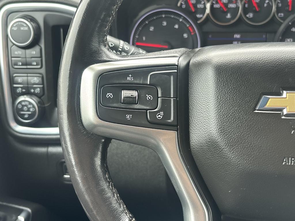 Thumbnail: 2022 Chevrolet Silverado 3500 - 15