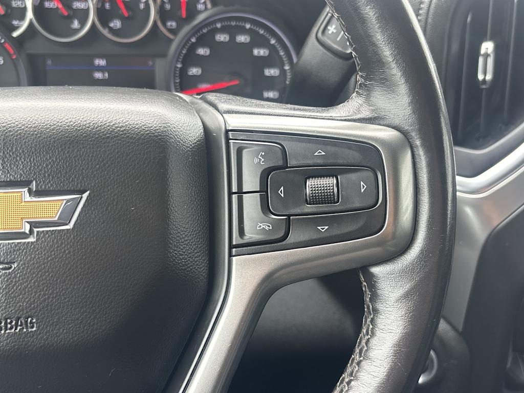 Thumbnail: 2022 Chevrolet Silverado 3500 - 16