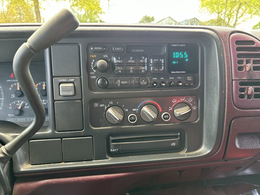 Thumbnail: 1999 Chevrolet C/K 2500 - 21