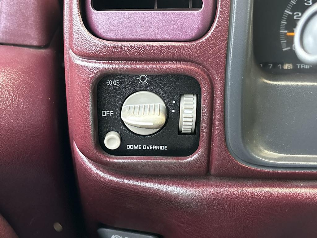 Thumbnail: 1999 Chevrolet C/K 2500 - 19