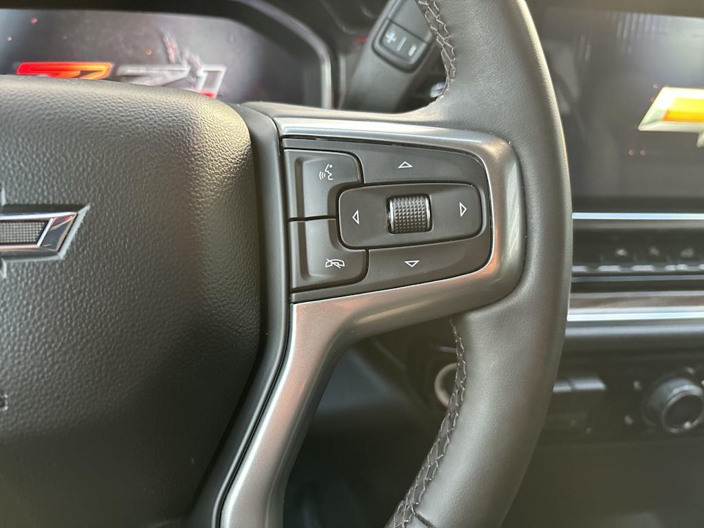 Thumbnail: 2024 Chevrolet Silverado 1500 - 17