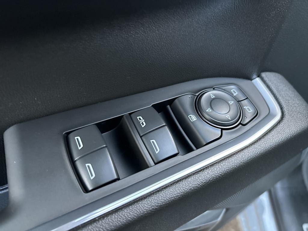 Thumbnail: 2024 Chevrolet Silverado 1500 - 14