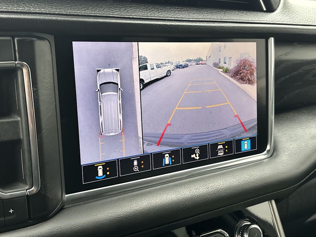 Thumbnail: 2021 GMC Yukon - 21