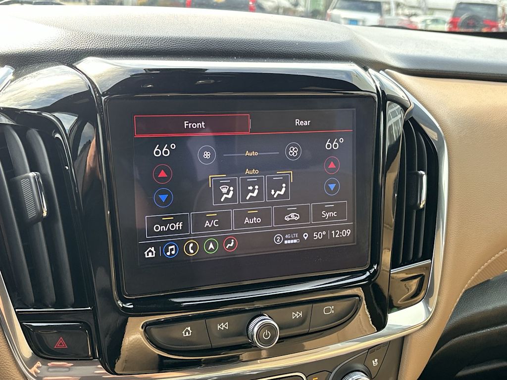 Thumbnail: 2023 Chevrolet Traverse - 20