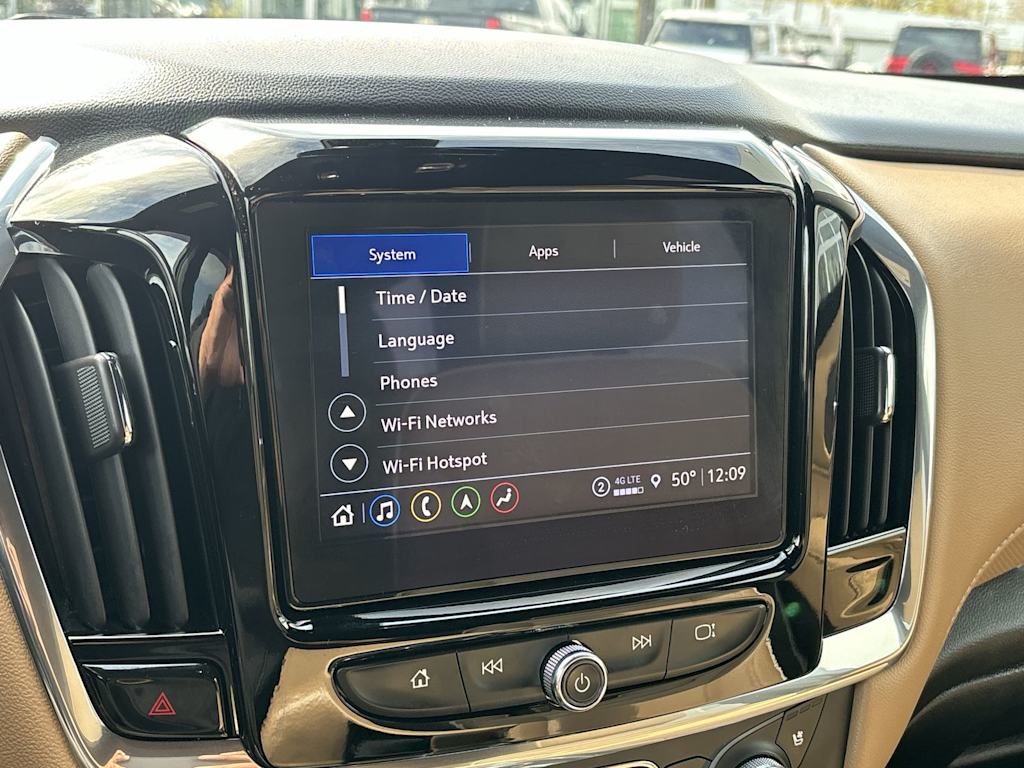 Thumbnail: 2023 Chevrolet Traverse - 21