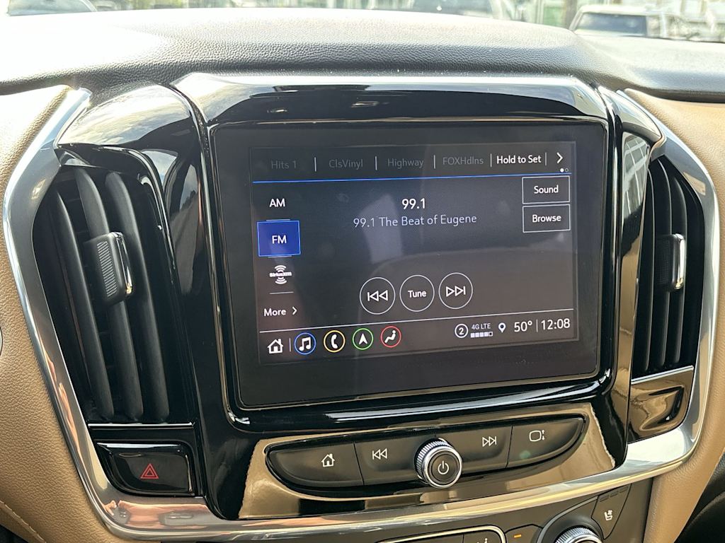 Thumbnail: 2023 Chevrolet Traverse - 17