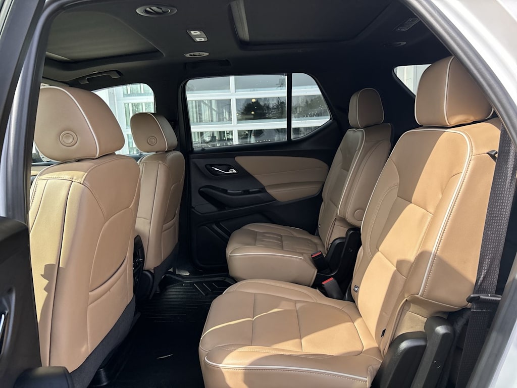 Thumbnail: 2023 Chevrolet Traverse - 11