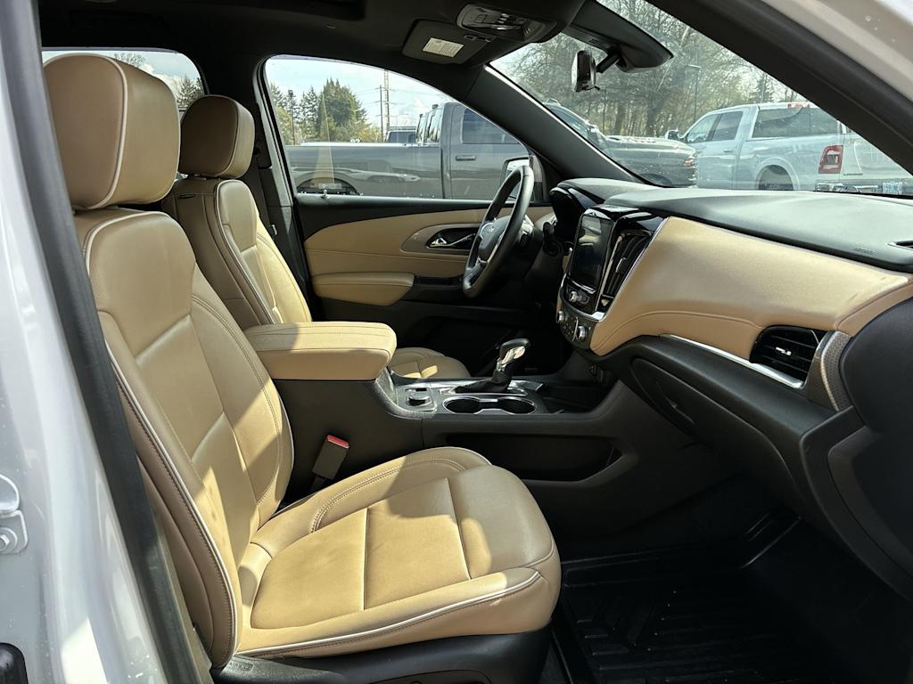 Thumbnail: 2023 Chevrolet Traverse - 5