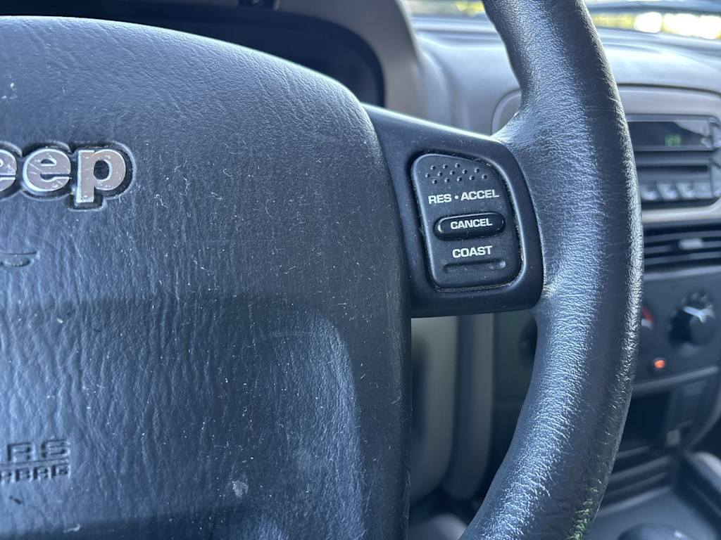 Thumbnail: 2003 Jeep Grand Cherokee - 14