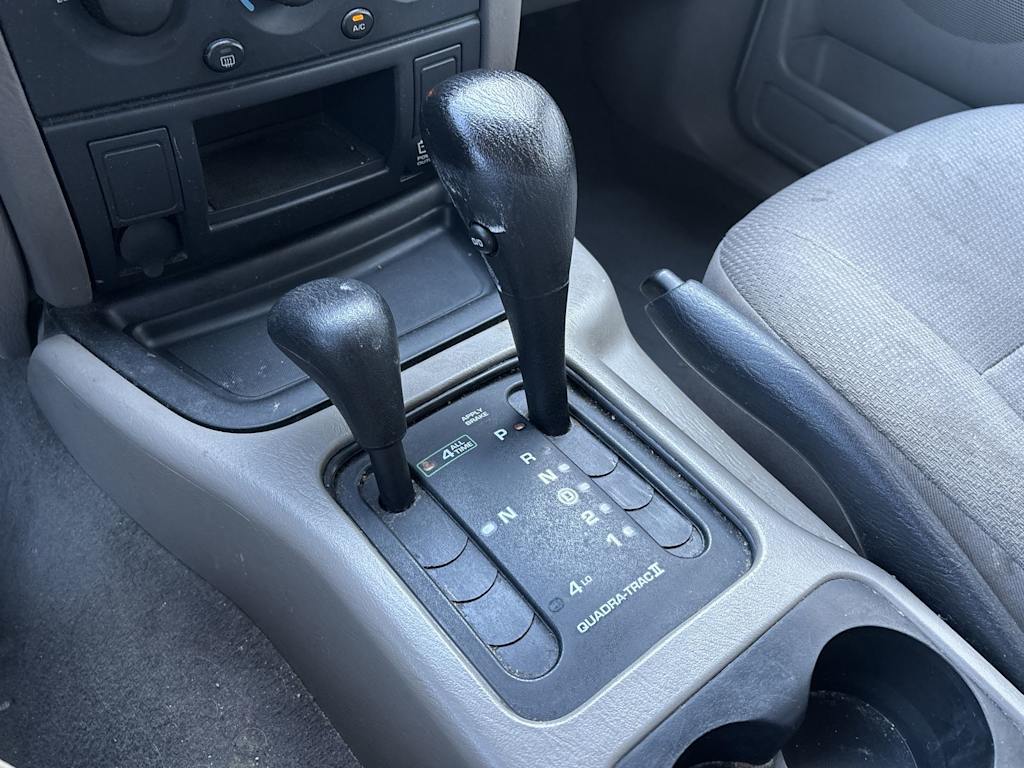 Thumbnail: 2003 Jeep Grand Cherokee - 6