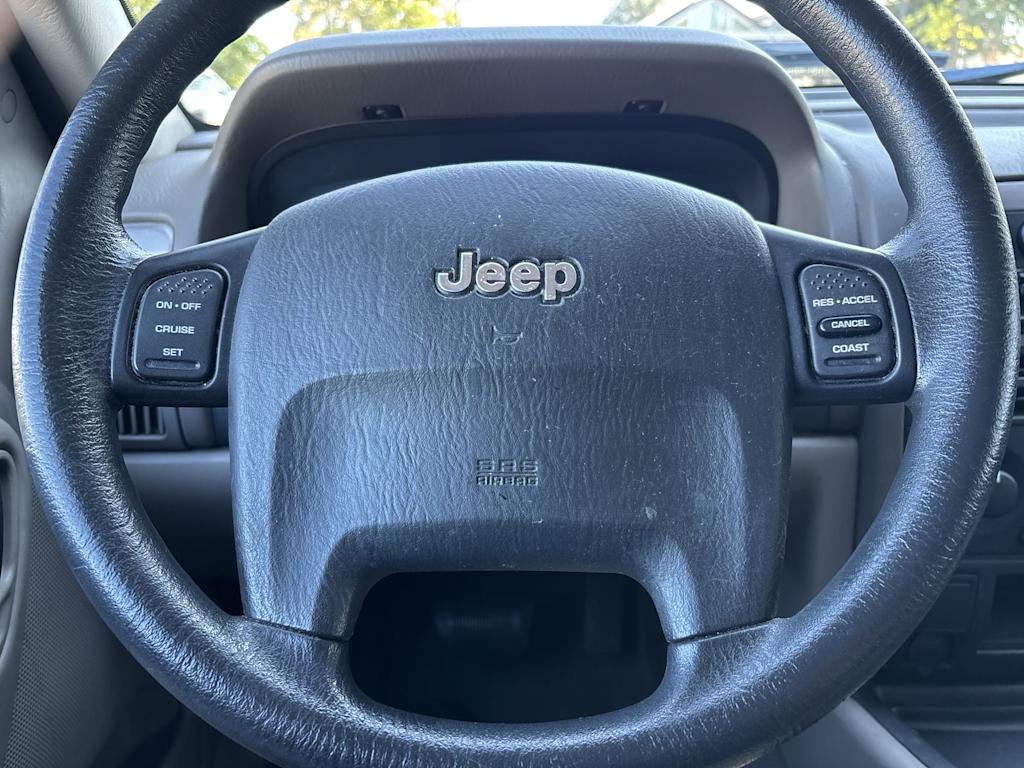 Thumbnail: 2003 Jeep Grand Cherokee - 19