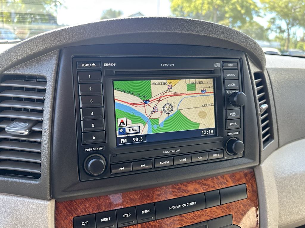 Thumbnail: 2006 Jeep Grand Cherokee - 21