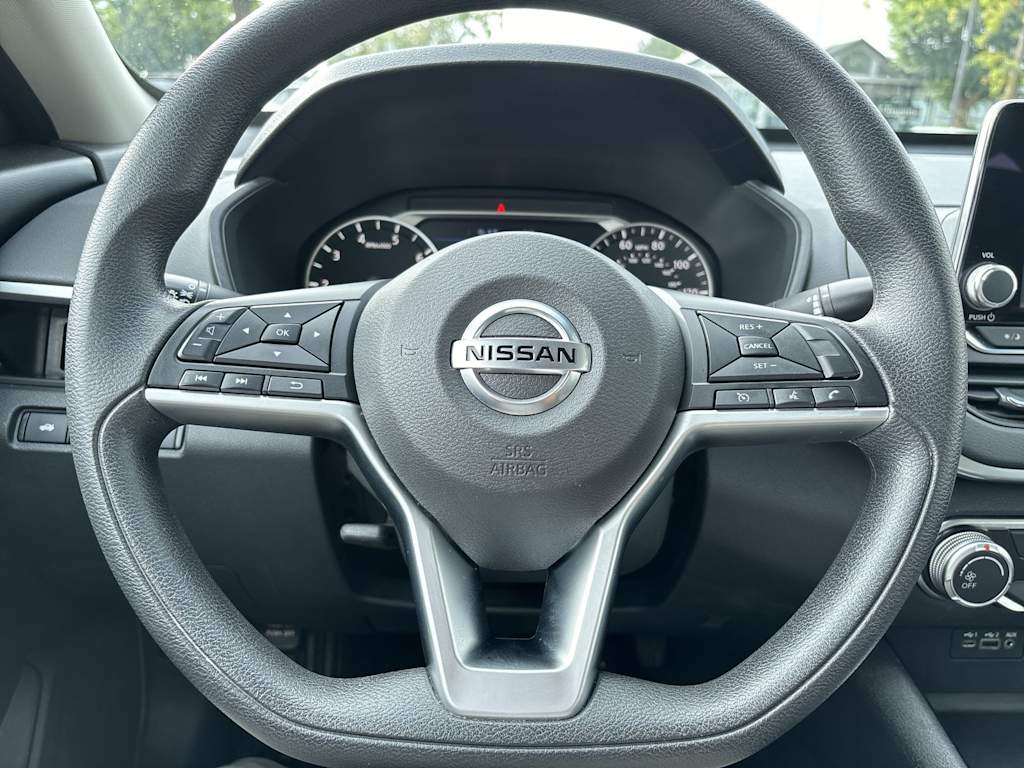 2021 Nissan Altima SV 2