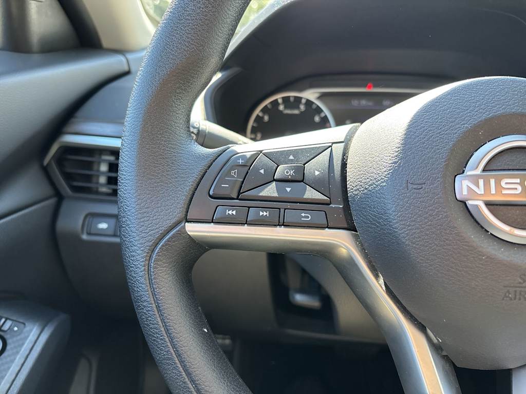 Thumbnail: 2025 Nissan Altima - 12