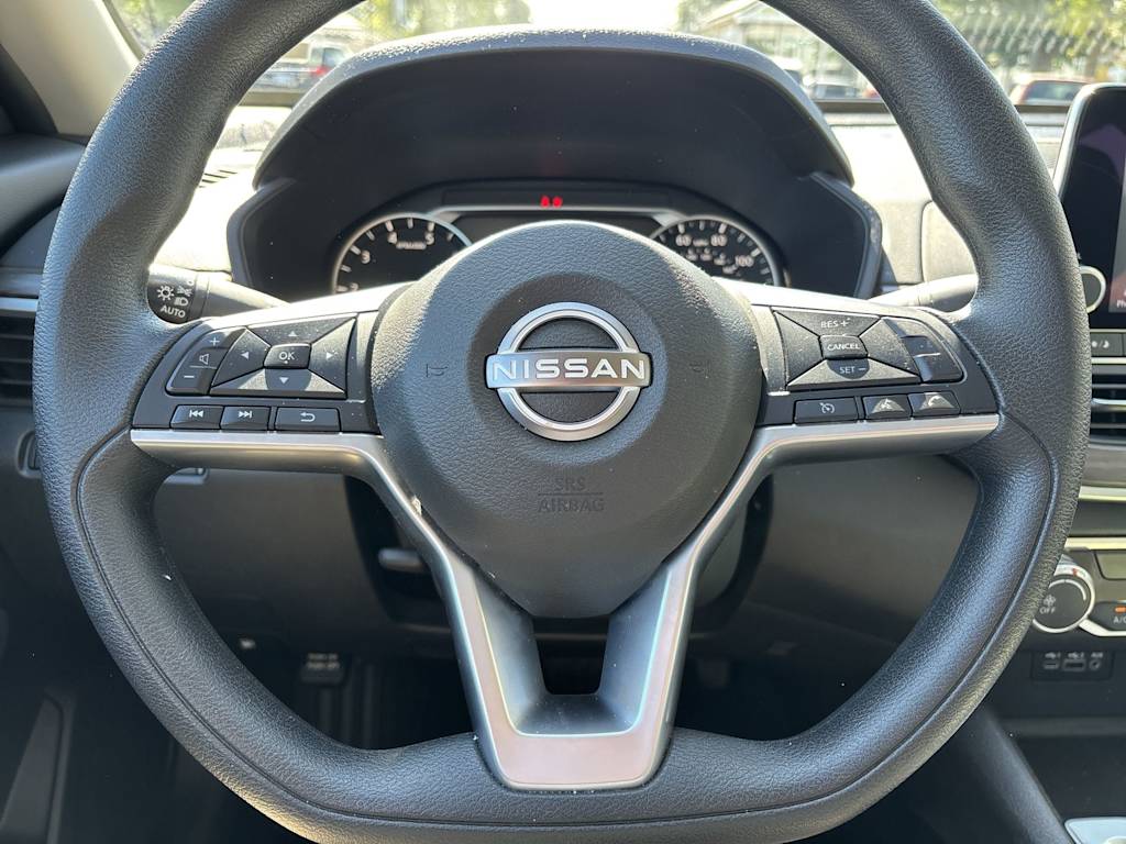 Thumbnail: 2025 Nissan Altima - 2