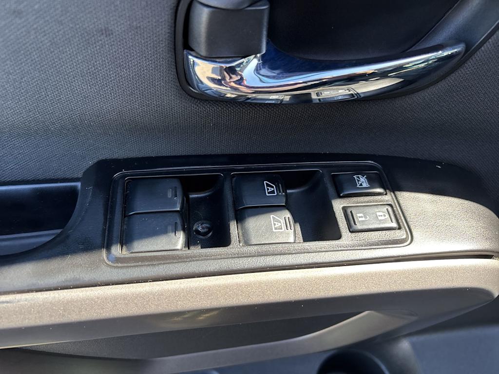 Thumbnail: 2015 Nissan Titan - 13