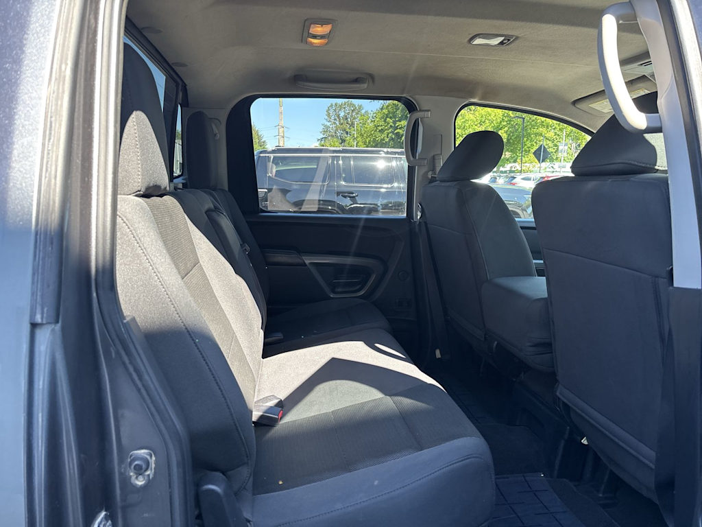 Thumbnail: 2015 Nissan Titan - 7