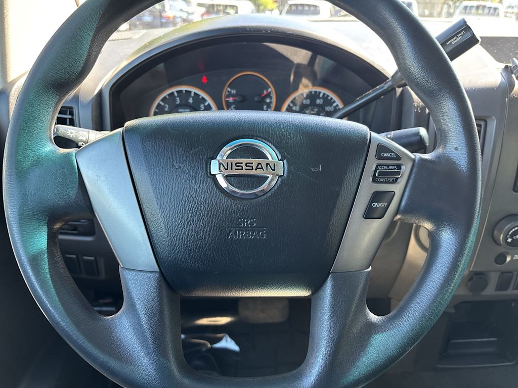 Thumbnail: 2015 Nissan Titan - 15