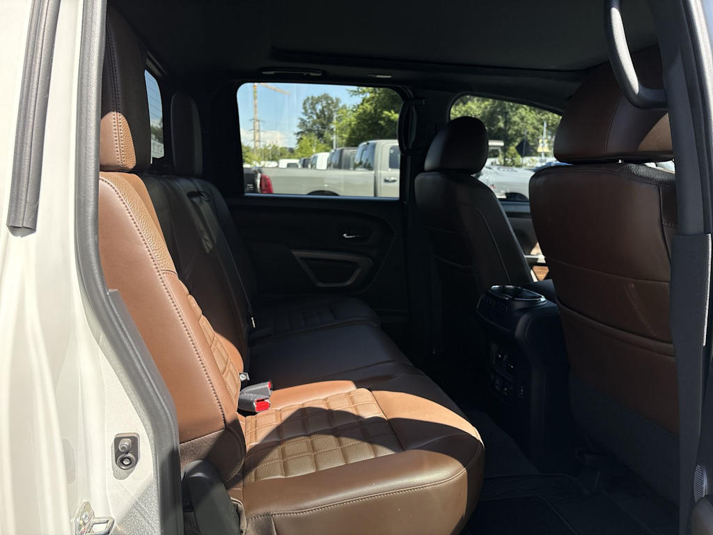 Thumbnail: 2021 Nissan Titan - 7