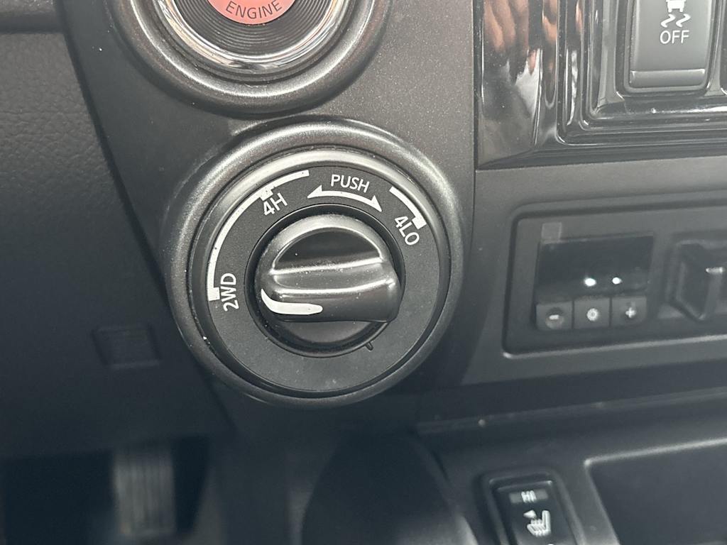 Thumbnail: 2020 Nissan Titan - 28