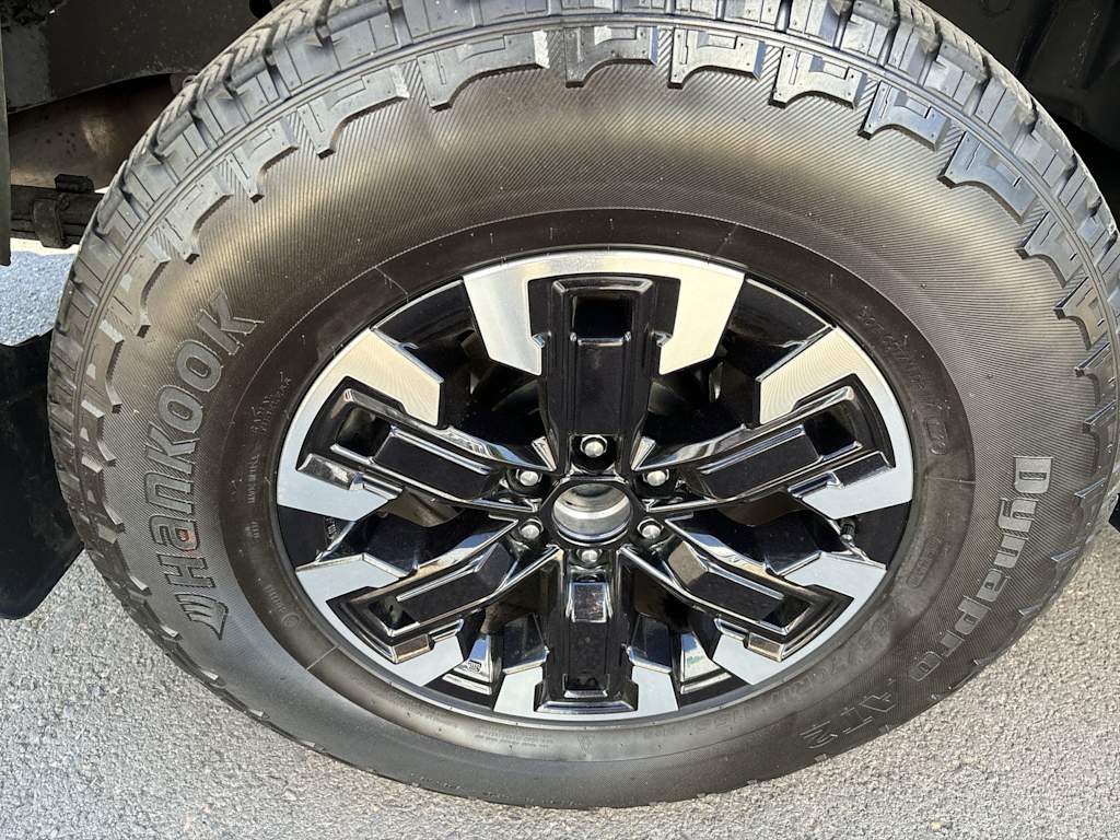 Thumbnail: 2023 Nissan Frontier - 5