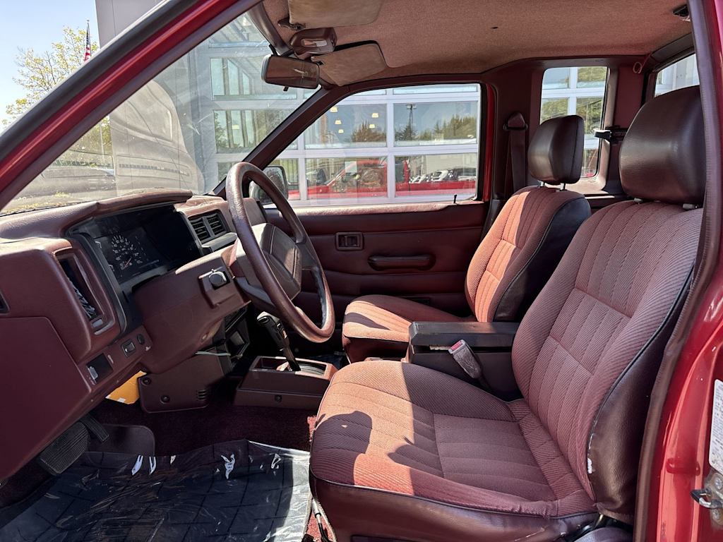Thumbnail: 1993 Nissan Pickup - 5