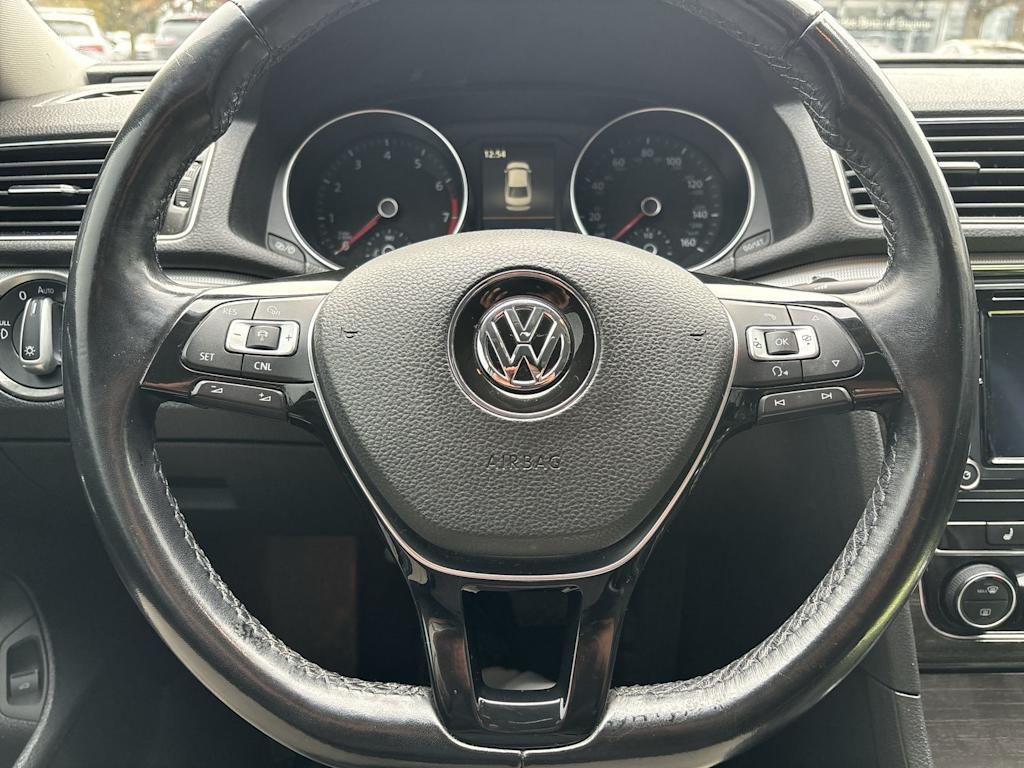 Thumbnail: 2018 Volkswagen Passat - 2