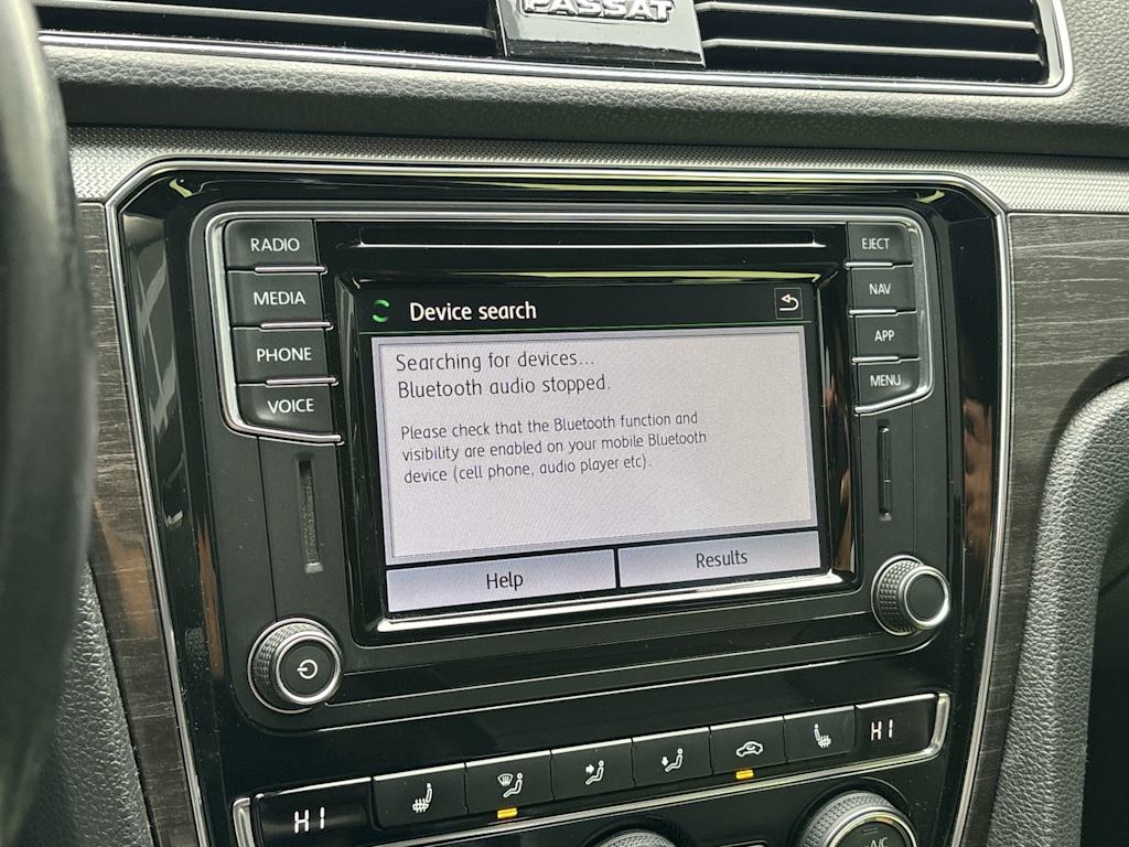 Thumbnail: 2018 Volkswagen Passat - 17