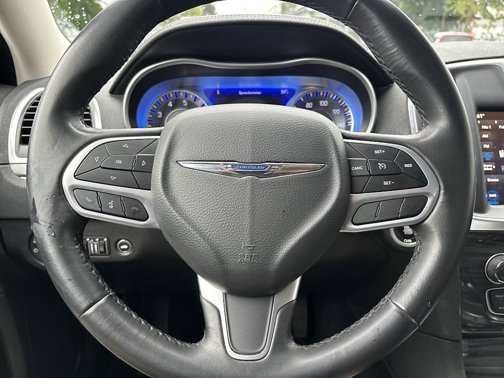 Thumbnail: 2021 Chrysler 300 - 2
