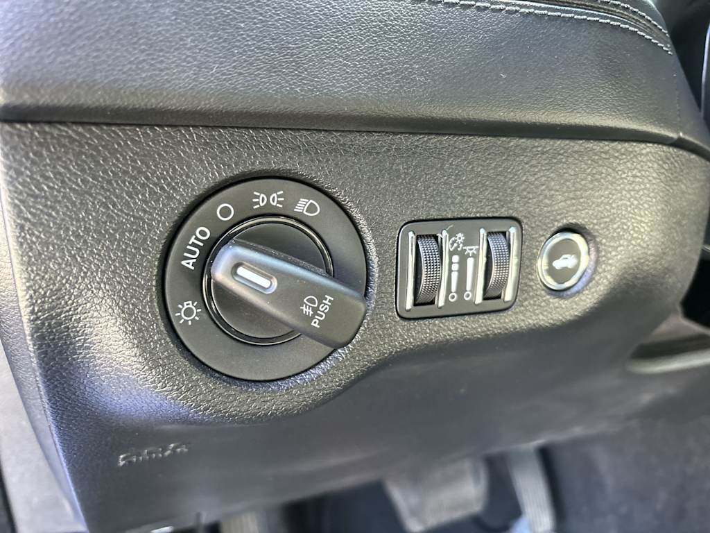 Thumbnail: 2022 Dodge Charger - 14