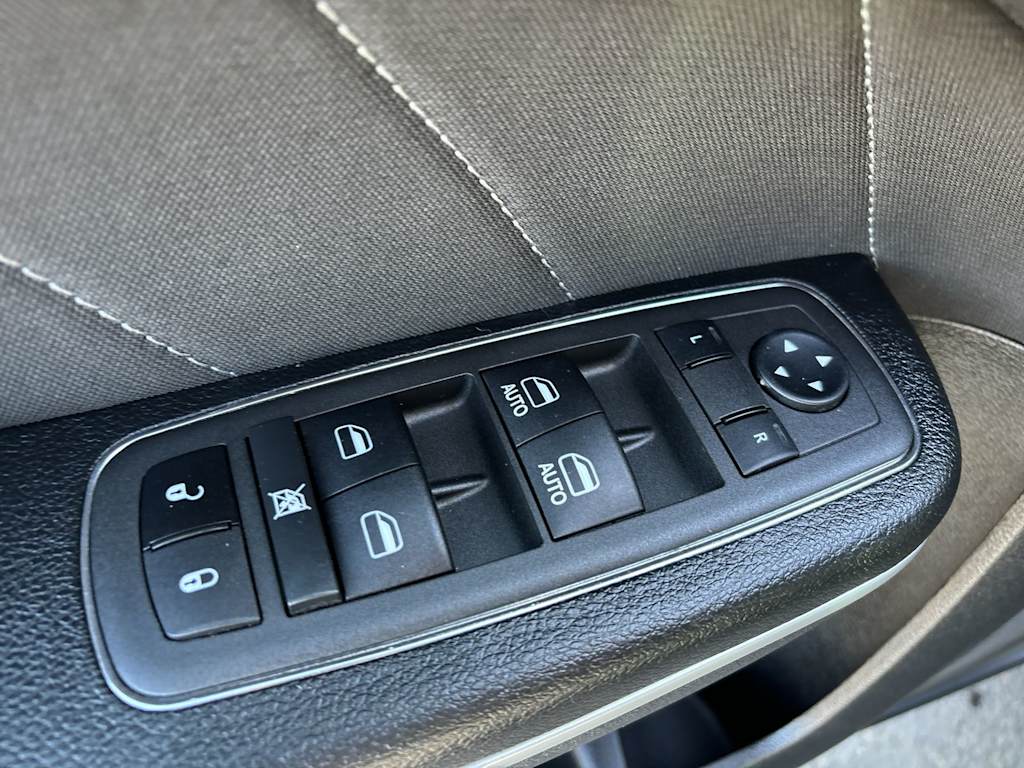 Thumbnail: 2022 Dodge Charger - 13