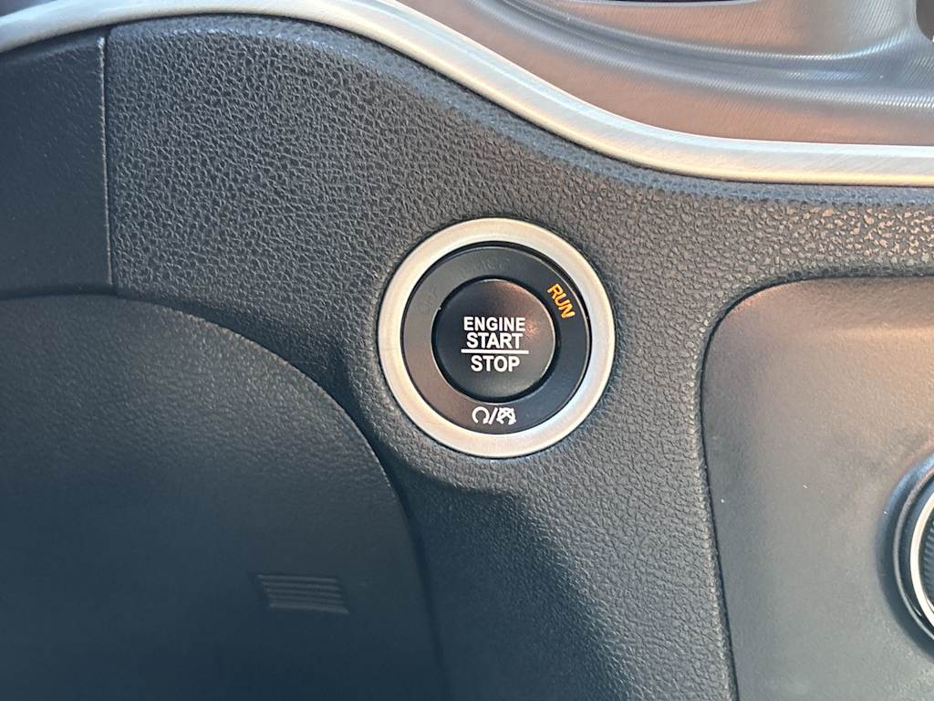 Thumbnail: 2022 Dodge Charger - 28