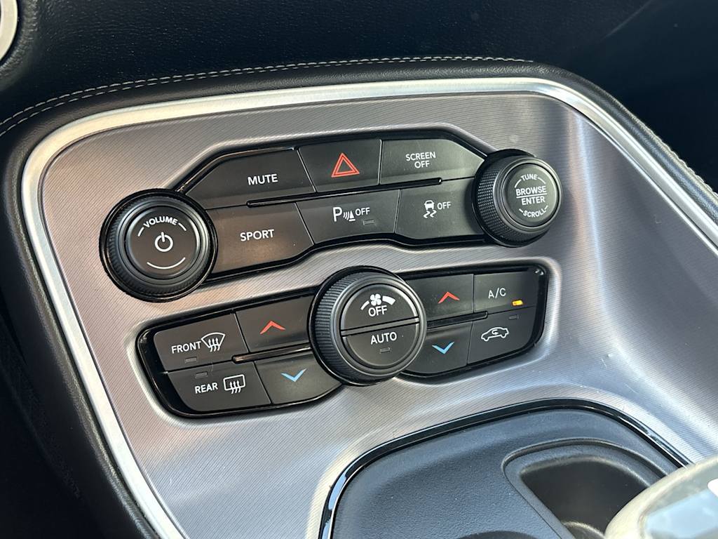 Thumbnail: 2019 Dodge Challenger - 24