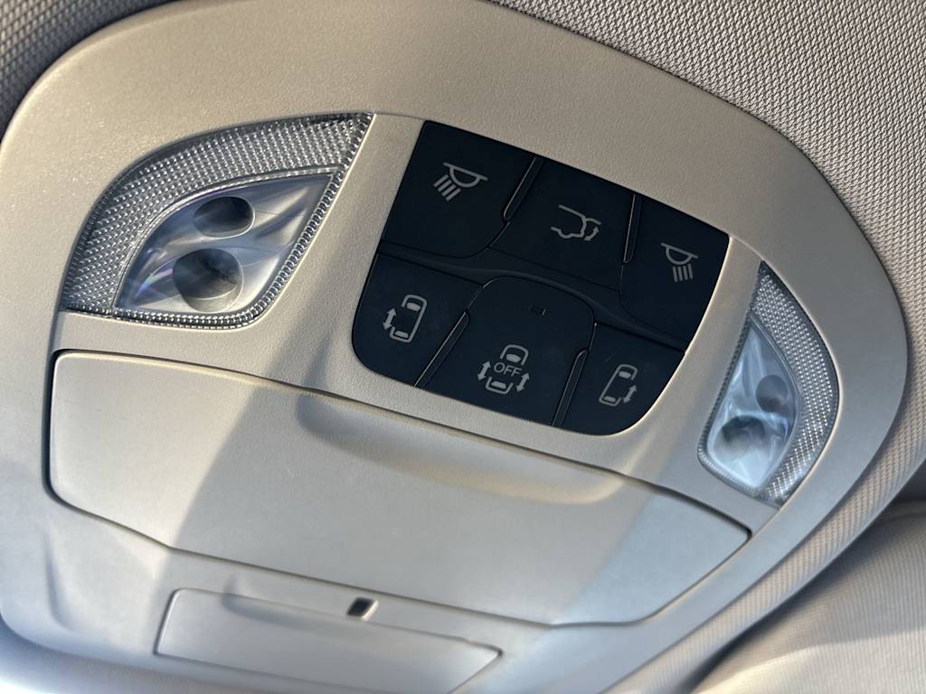 Thumbnail: 2023 Chrysler Pacifica - 28