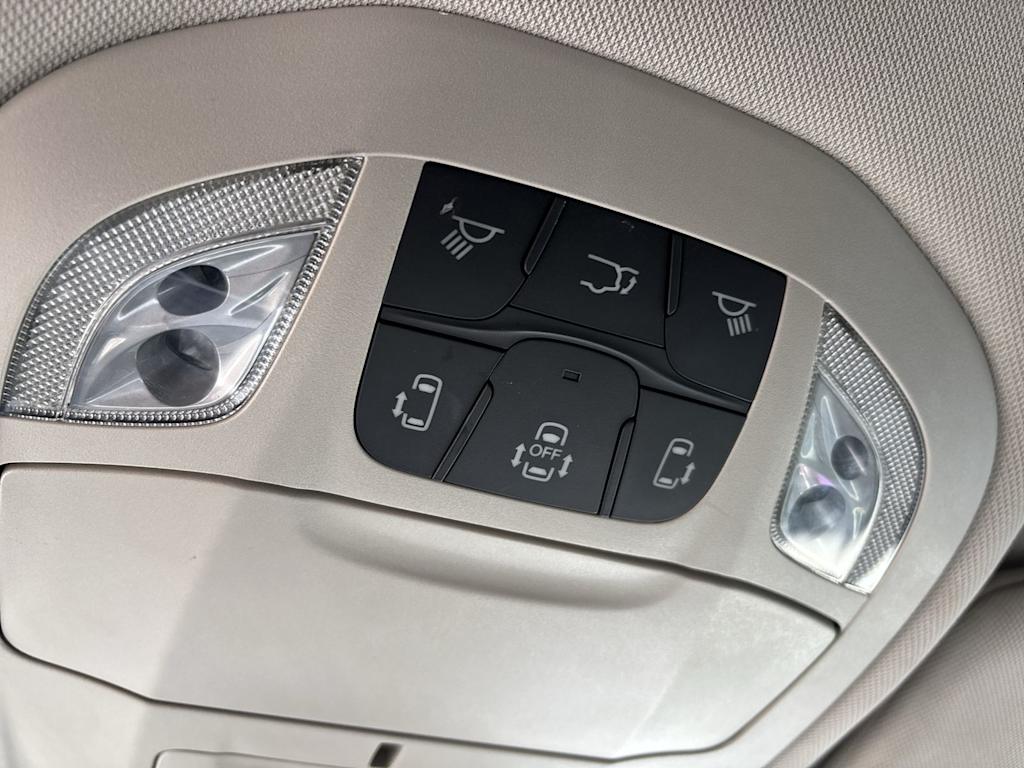 Thumbnail: 2024 Chrysler Pacifica - 25