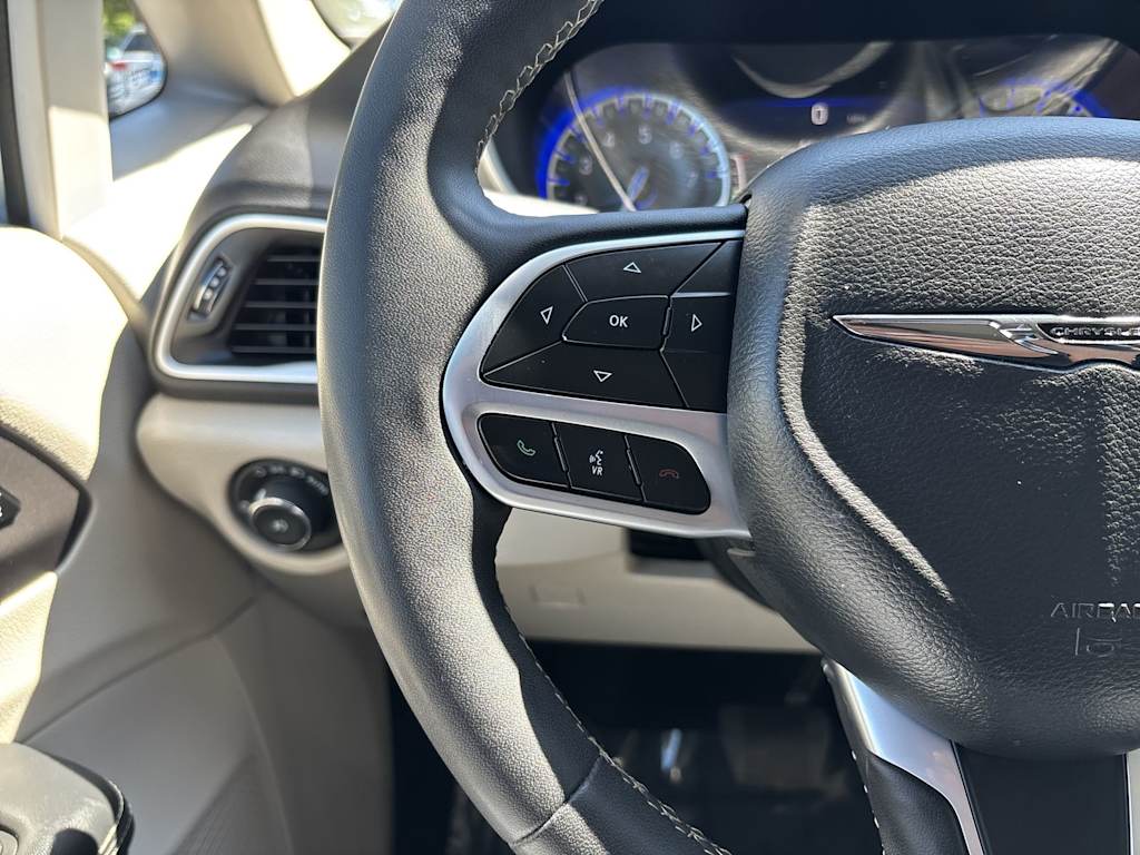 Thumbnail: 2024 Chrysler Pacifica - 12