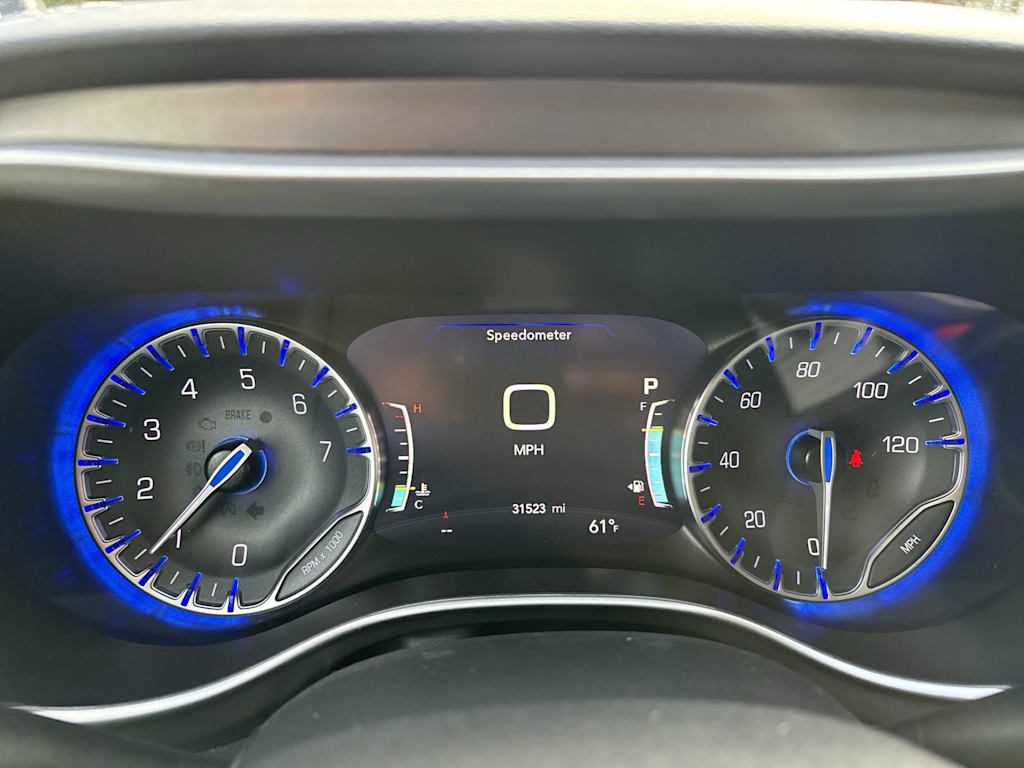 Thumbnail: 2024 Chrysler Pacifica - 9