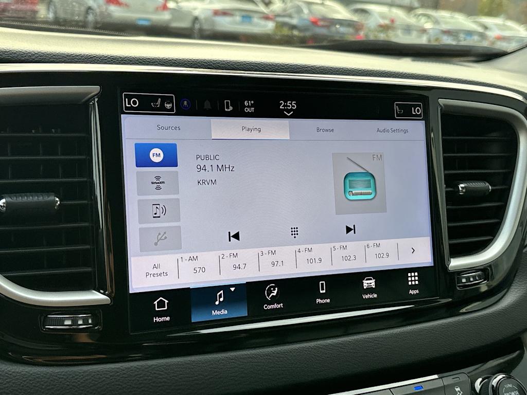 Thumbnail: 2024 Chrysler Pacifica - 16