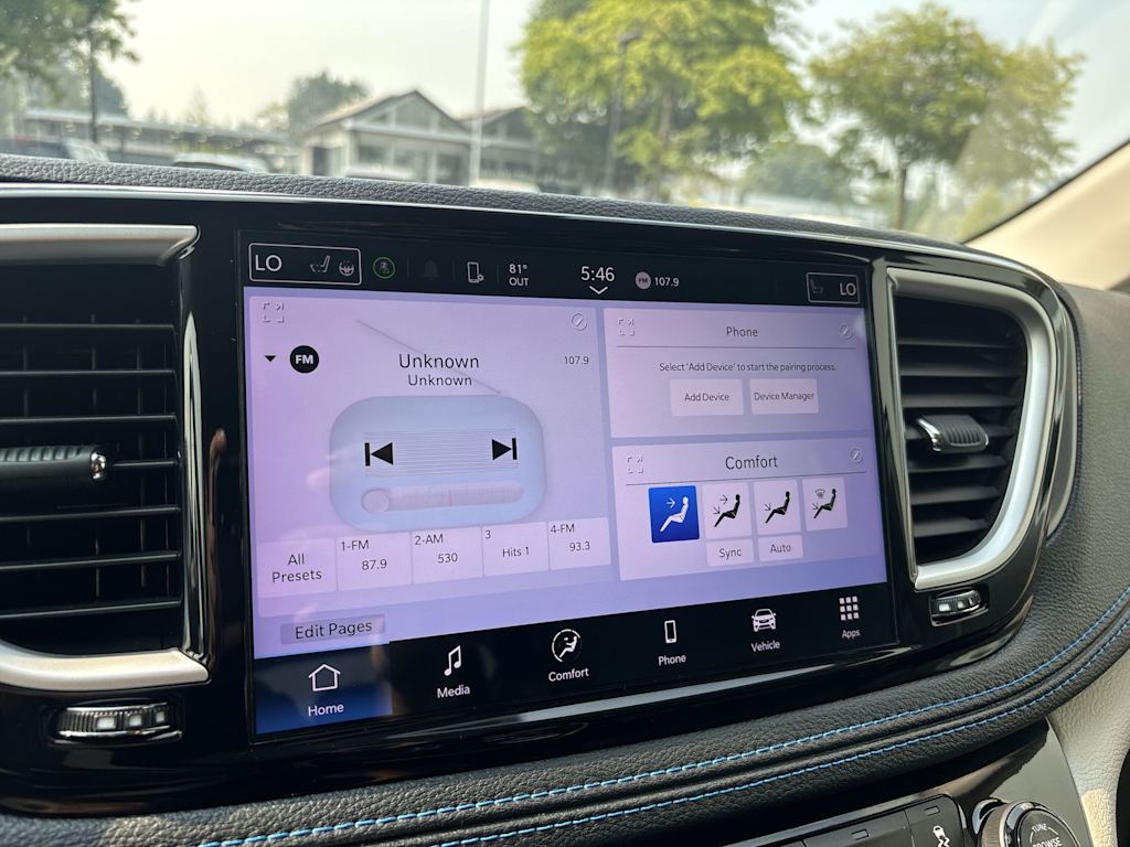 Thumbnail: 2021 Chrysler Pacifica - 9