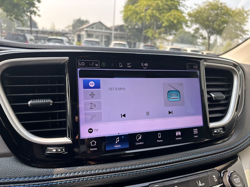 Thumbnail: 2021 Chrysler Pacifica - 19