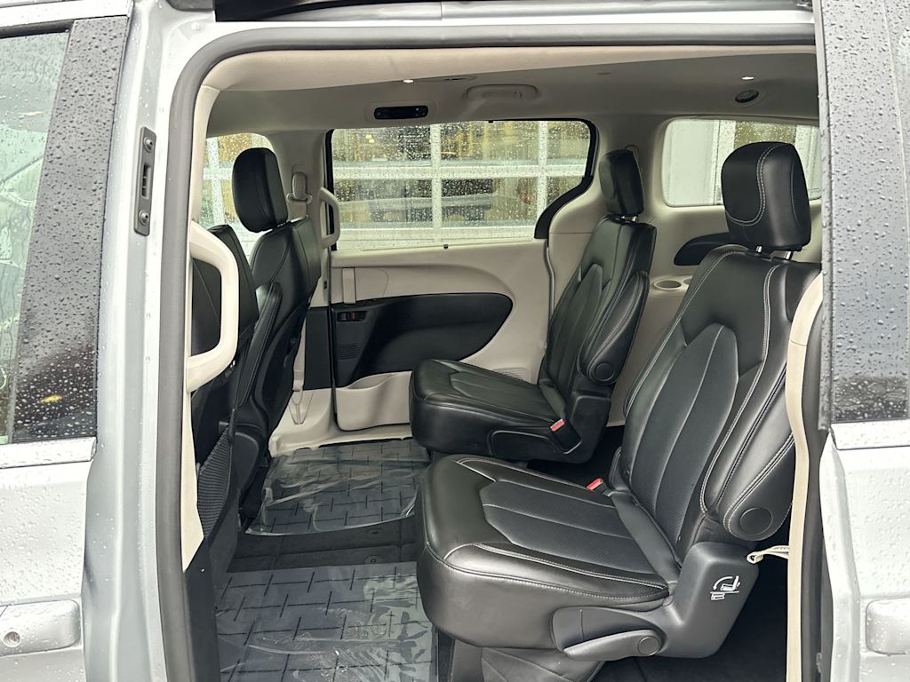 Thumbnail: 2024 Chrysler Pacifica - 14