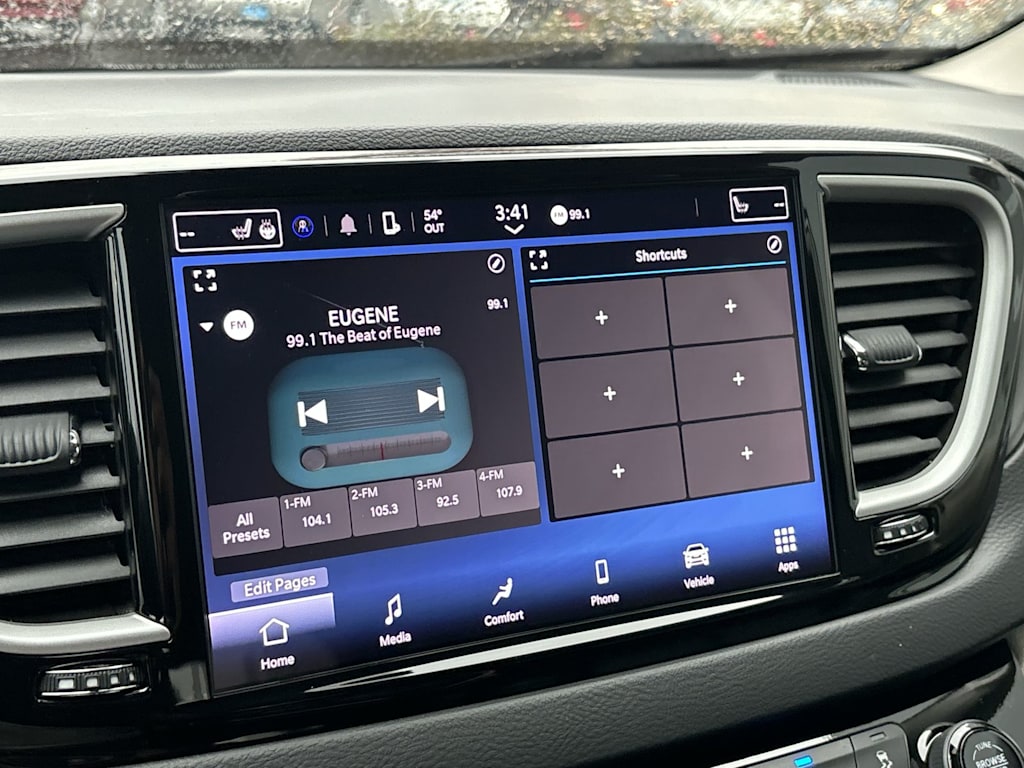 Thumbnail: 2024 Chrysler Pacifica - 8