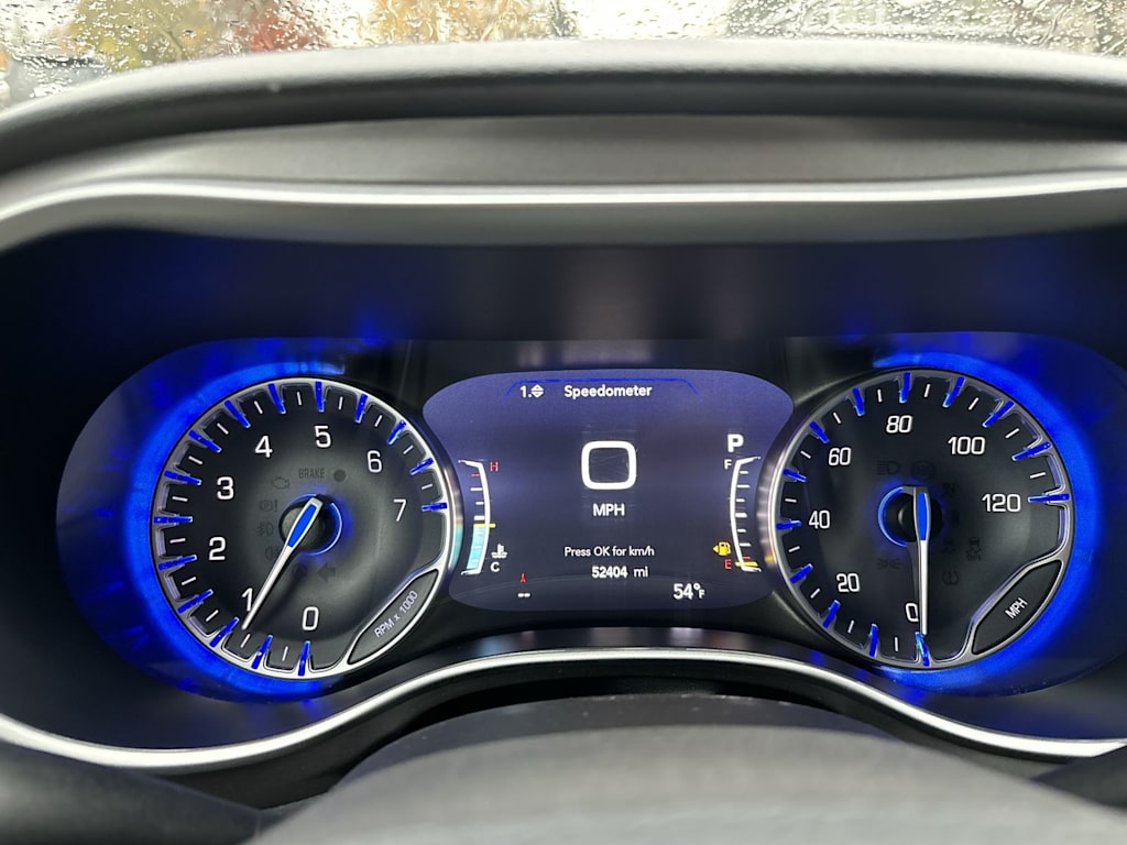 Thumbnail: 2024 Chrysler Pacifica - 9