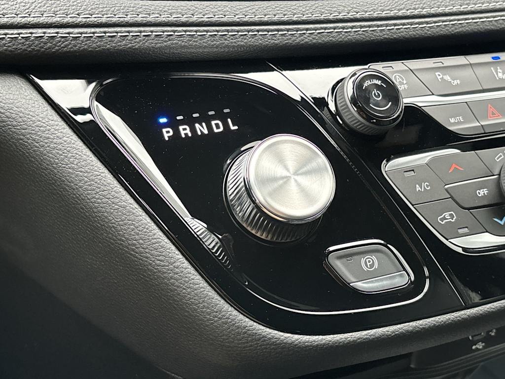 2026 Chrysler Pacifica Select - Photo 24