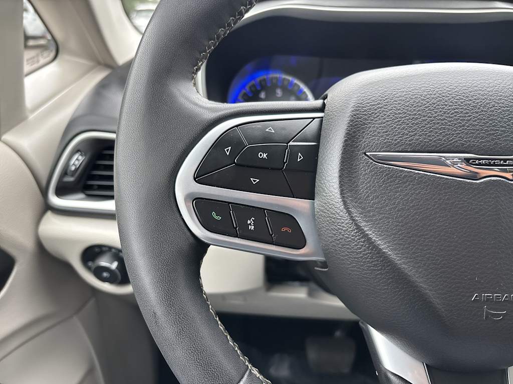 Thumbnail: 2024 Chrysler Pacifica - 15
