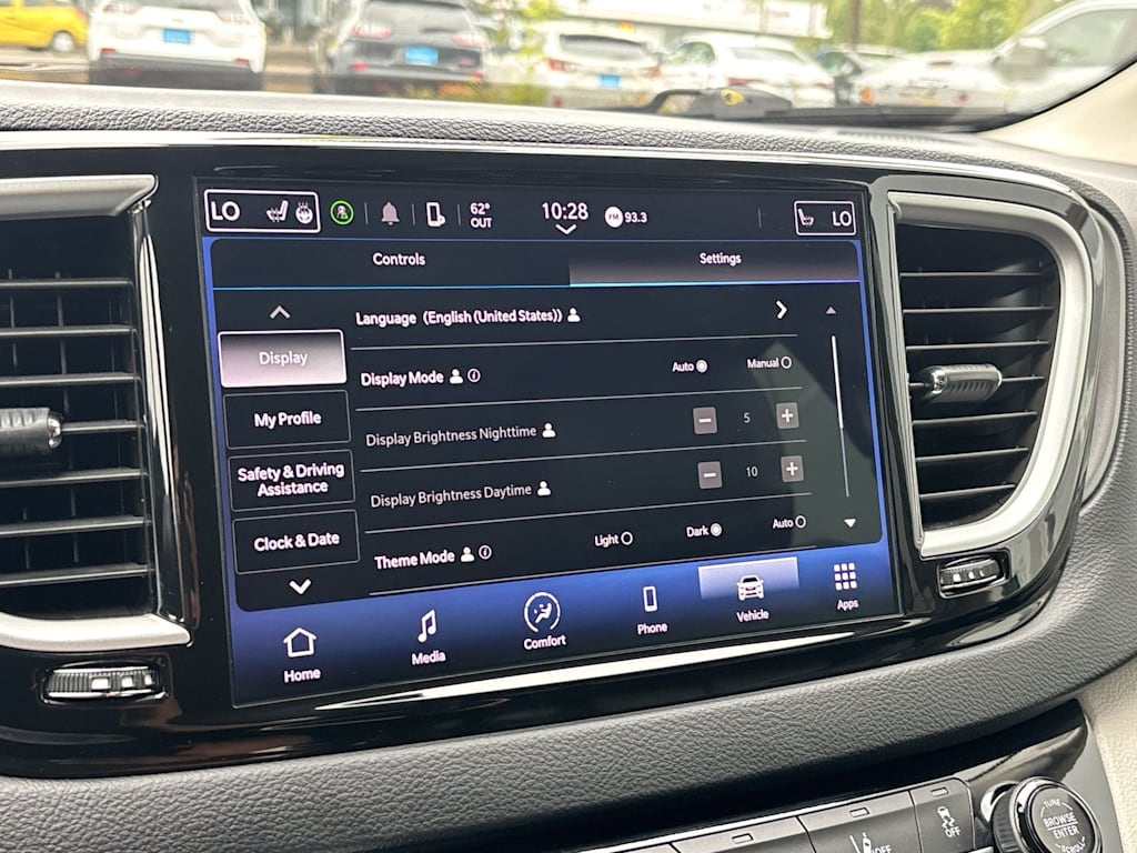 Thumbnail: 2024 Chrysler Pacifica - 20