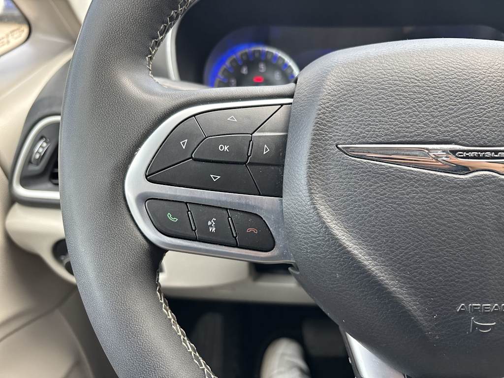 Thumbnail: 2024 Chrysler Pacifica - 11